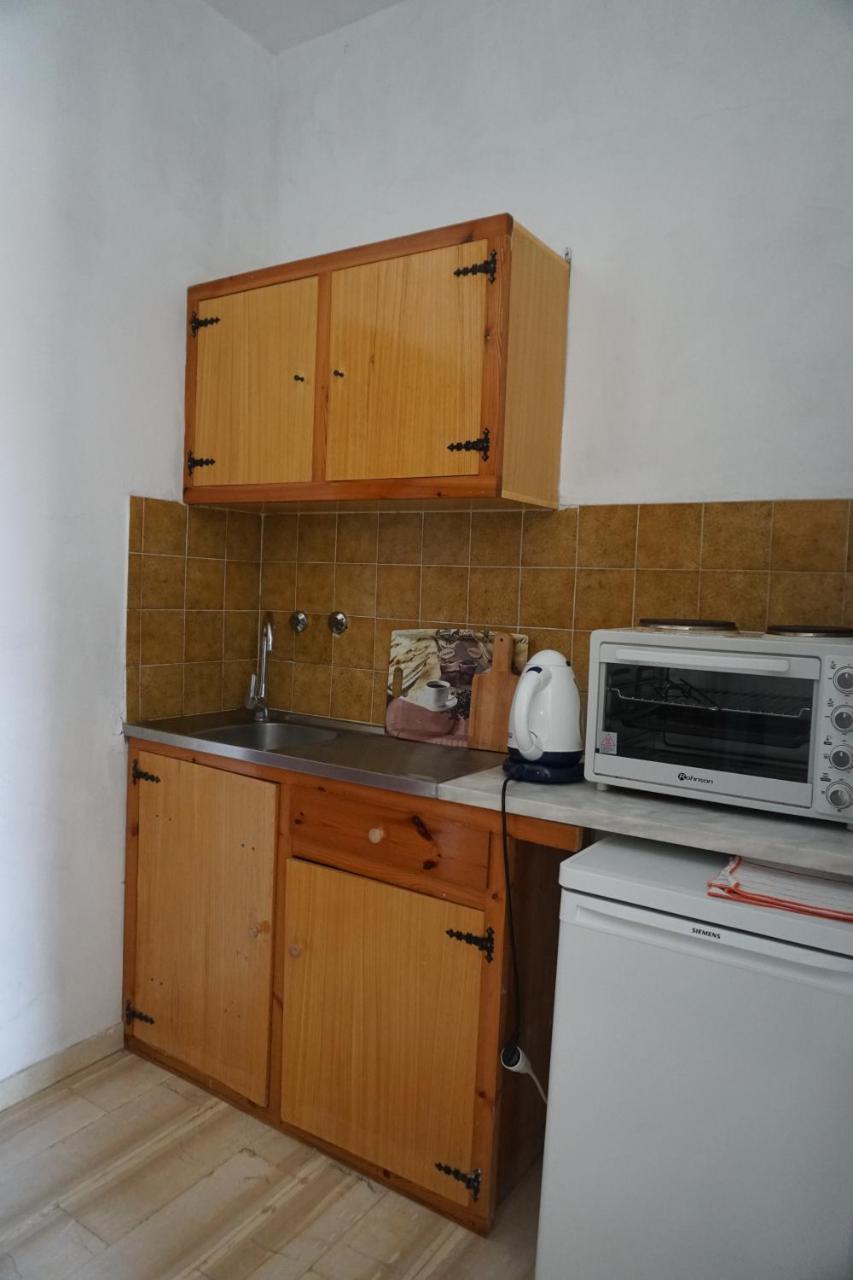 Arillas Studios Buitenkant foto